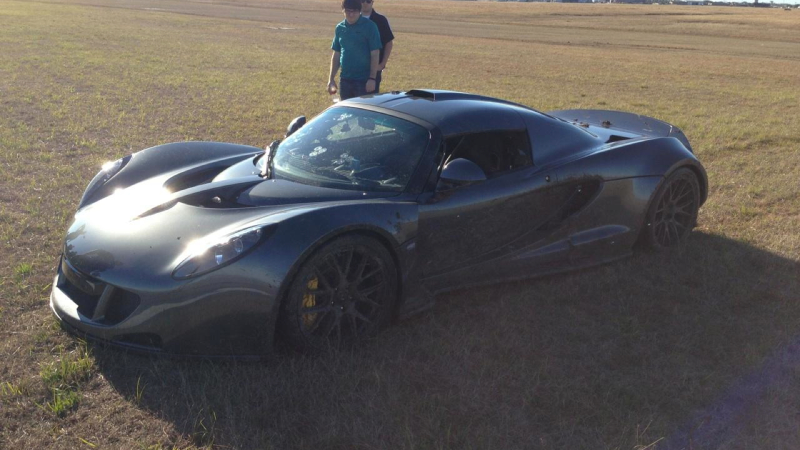 Illustration for article titled Watch The Hennessey Venom GT Shatter Two World Speed Records
